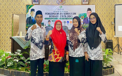 Kepala Madrasah, Koordinator Kurikulum, dan Guru MIN 2 Lampung Barat Ikuti Pendampingan dan Evaluasi Pengembangan Kurikulum Berbasis Cinta (KBC)